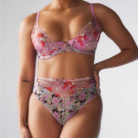 Savage X Fenty Other - Savage X Fenty Heavy Pink Penthouse Suite High Waist Thong with Pink Thigh Highs